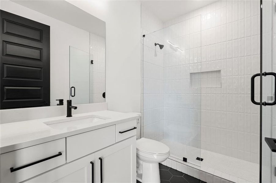 Furnished interior view inside a new home in , Alpharetta (Image 14).