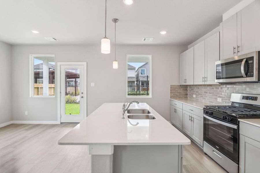 Photo is not of the actual home, but is an inspirational photo of builder’s model home and may depict options, furnishings, and/or decorator features that are not included. Photo is not of the actual home, but is an inspirational photo of builder’s model home and may depict options, furnishings, and/or decorator features that are not included.