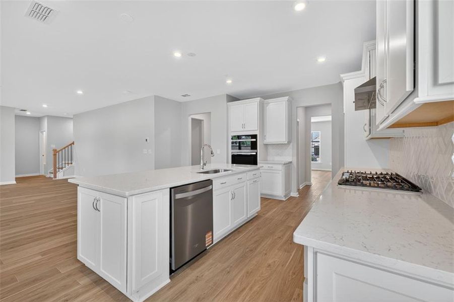 Furnished interior view inside a new home in Hamilton Place, Cartersville (Image 10).