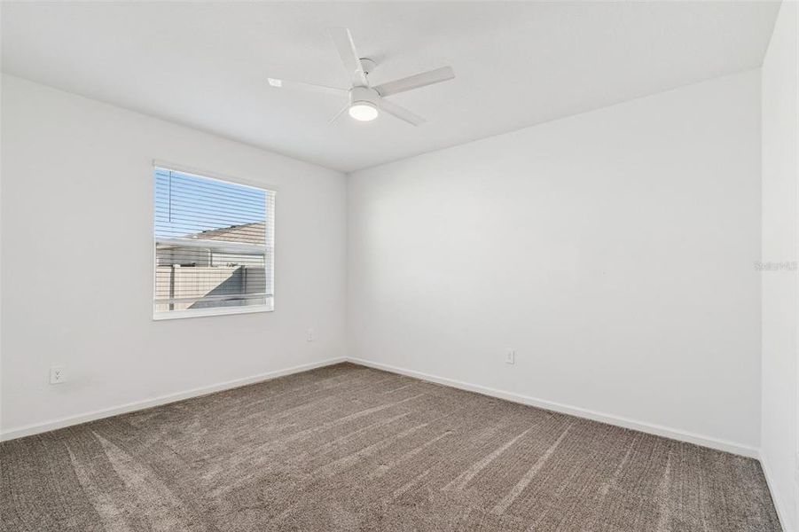 Spacious, unfurnished interior of a new home in Ranches at Lake McLeod, Eagle Lake (Image 37).