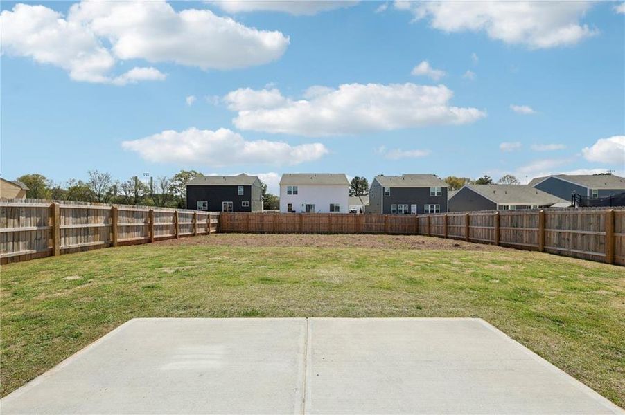 Exterior details and patio area of a home in , Euharlee (Image 3).
