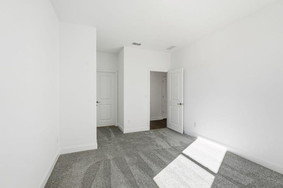 Spacious, unfurnished interior of a new home in Reserve at Hickory Walk, Kennesaw (Image 42).