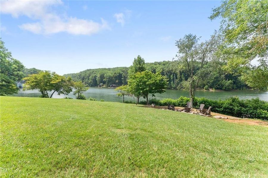 Natural landscape and outdoor views near  in Cleveland (Image 63).