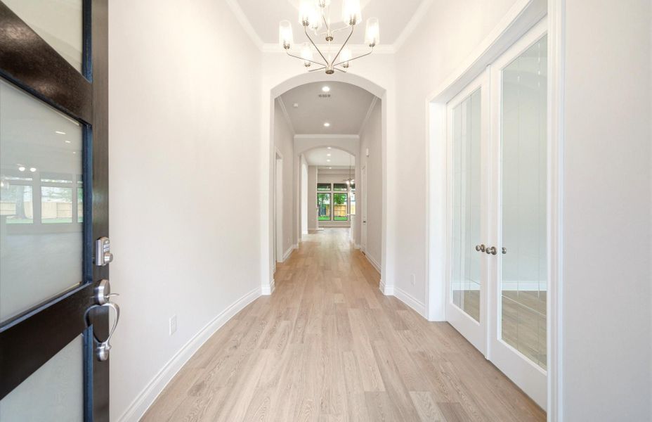 Spacious, unfurnished interior of a new home in The Woodlands Hills 65′, Willis (Image 24). Spacious, unfurnished interior of a new home in The Woodlands Hills 65′, Willis (Image 24).