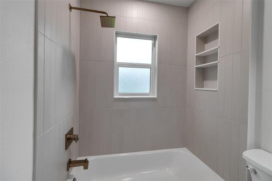 Furnished interior view inside a new home in , Venice (Image 46).