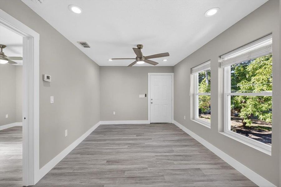 Spacious, unfurnished interior of a new home in , St. Petersburg (Image 73).