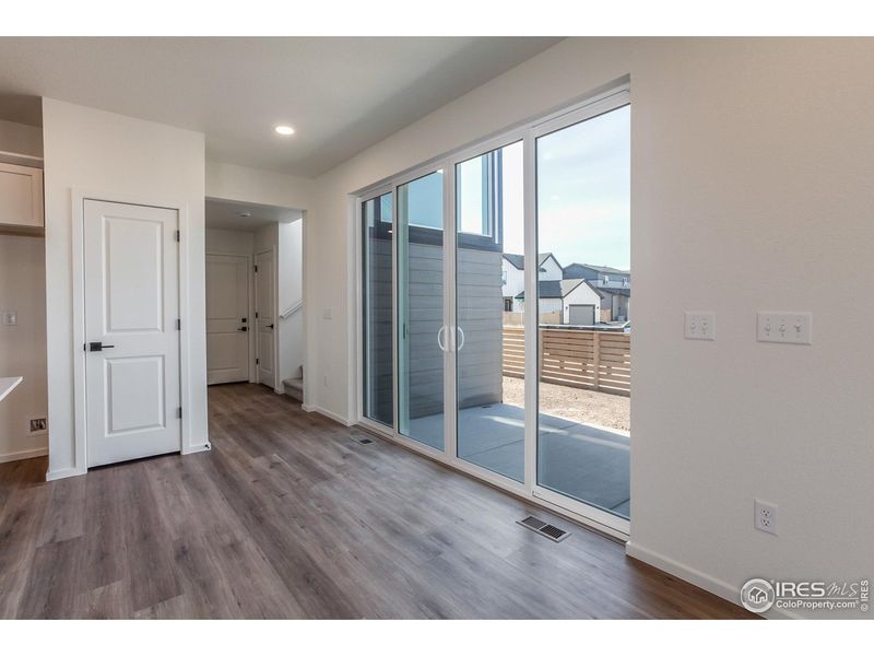 Spacious, unfurnished interior of a new home in , Timnath (Image 28).