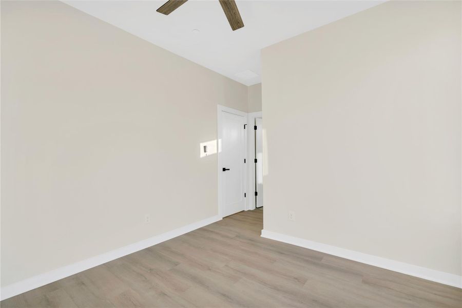 Spacious, unfurnished interior of a new home in , Austin (Image 23).