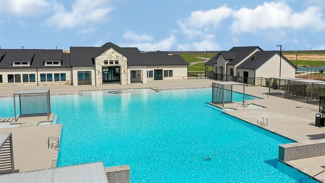 Community amenities in Tamarron, Fulshear (Image 20).