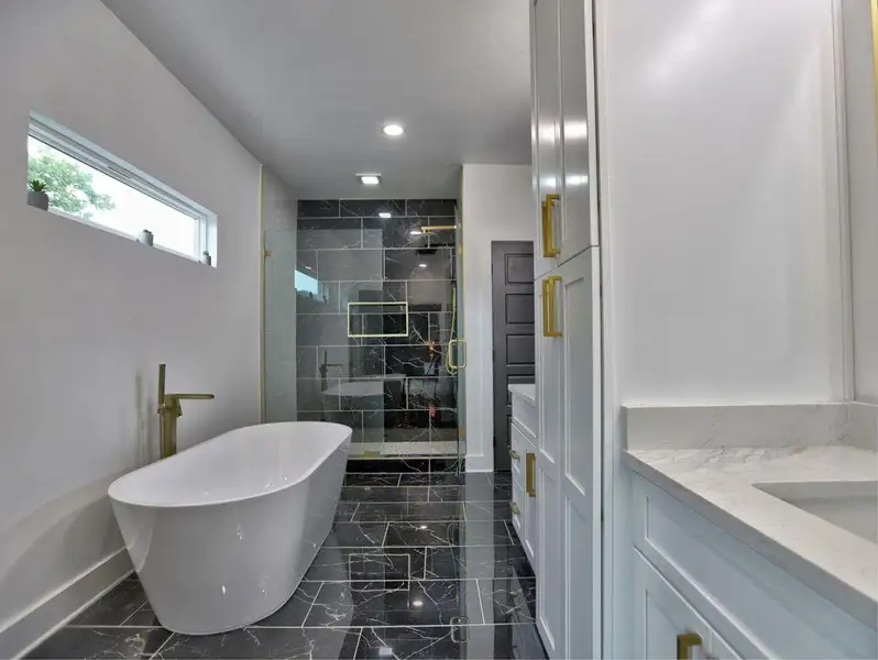 Furnished interior view inside a new home in , Smyrna (Image 32).