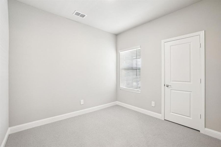 Photo is not of the actual home, but is an inspirational photo of builder’s model home and may depict options, furnishings, and/or decorator features that are not included. Photo is not of the actual home, but is an inspirational photo of builder’s model home and may depict options, furnishings, and/or decorator features that are not included.