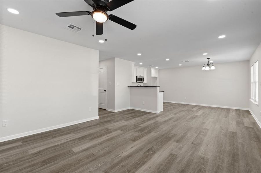 Spacious, unfurnished interior of a new home in , Waco (Image 11).