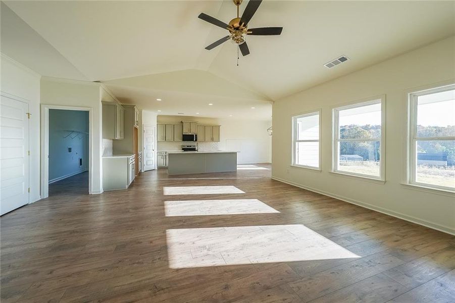 Spacious, unfurnished interior of a new home in , Dawsonville (Image 23).