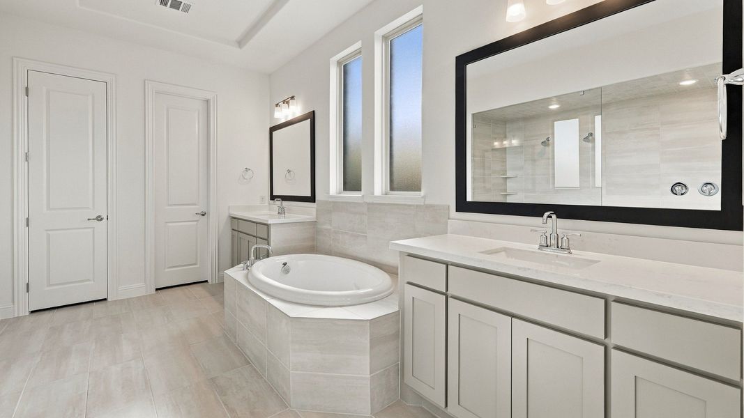 Furnished interior view inside a new home in Green Meadows Classic, Celina (Image 51).