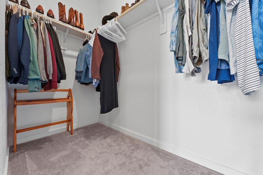 Image 24 of a home in Mason Woods 40s. Image 24 of a home in Mason Woods 40s.