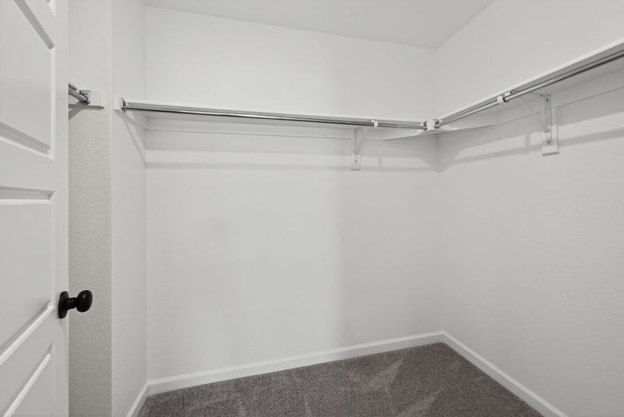 Spacious, unfurnished interior of a new home in Trailstone, Arvada (Image 21).