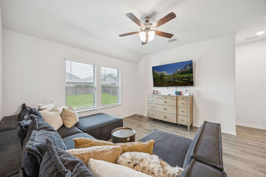 Furnished interior view inside a new home in , Lavon (Image 12).
