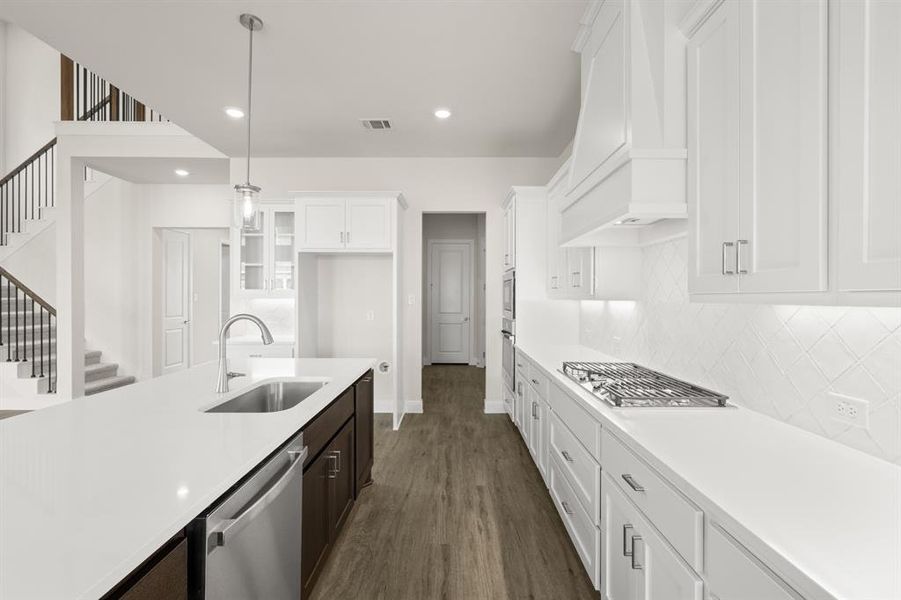 633 Bunchberry- Kitchen-3