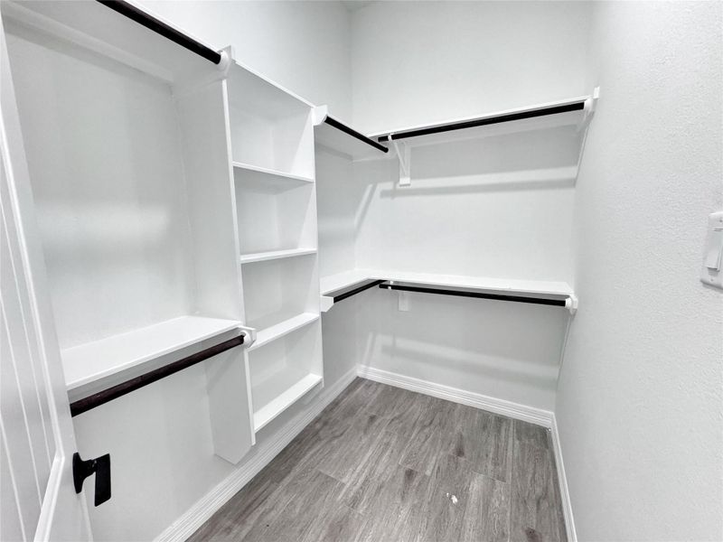 Spacious, unfurnished interior of a new home in , Dayton (Image 22).