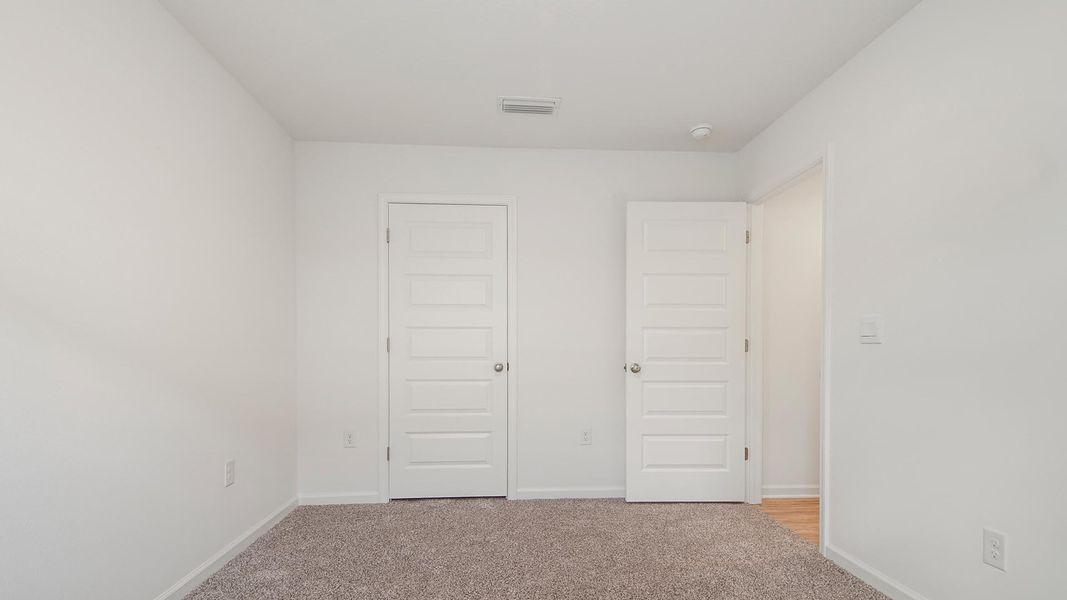 Spacious, unfurnished interior of a new home in Ashton Park Phase III, Freeport (Image 22).