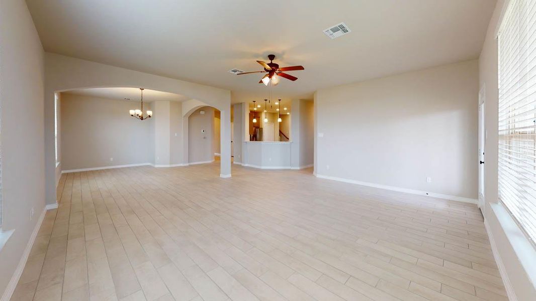 Spacious, unfurnished interior of a new home in Sterling Meadows, Salado (Image 27).