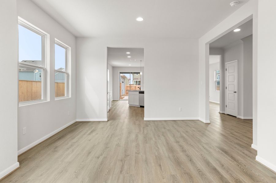 New Home in Taylor, TX.  - Slide 6