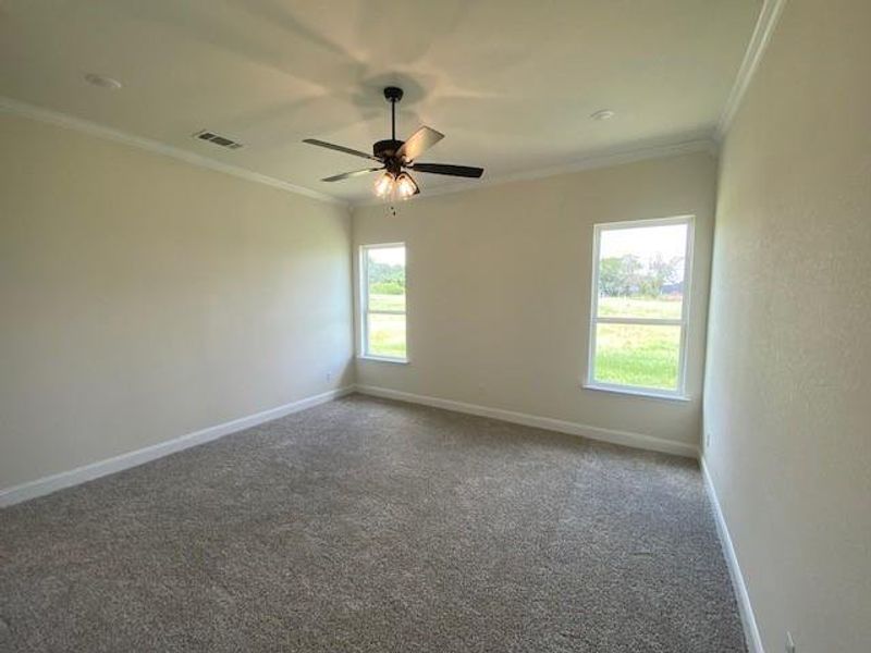 Spacious, unfurnished interior of a new home in , Reno (Image 15).