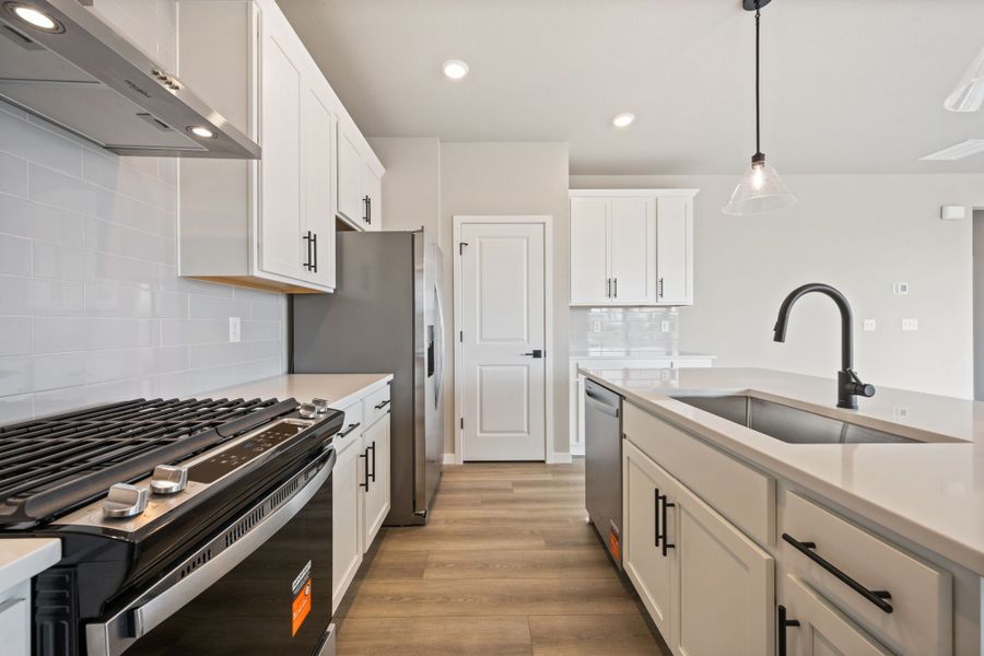 4br New Home in Frederick, CO.  - Slide 15