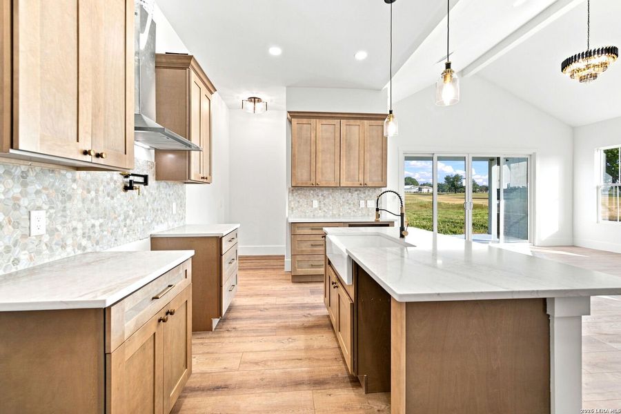 Furnished interior view inside a new home in , Bandera (Image 12).