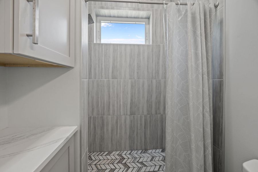 Image 41 of a home in .