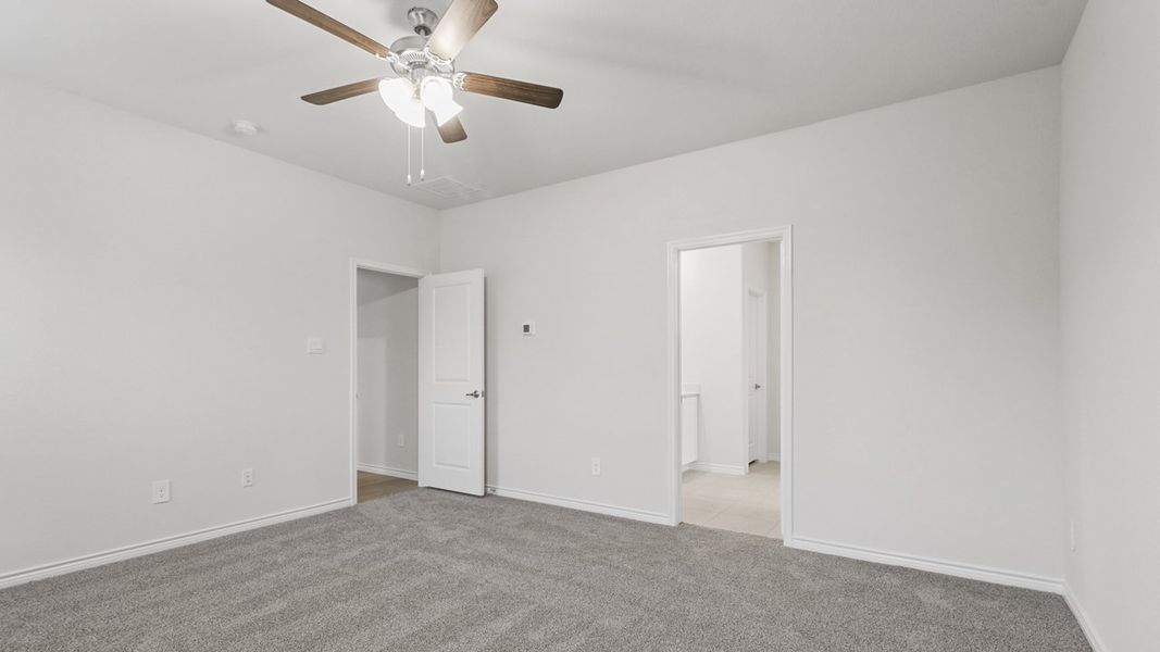 Spacious, unfurnished interior of a new home in Madera, Royse City (Image 15).