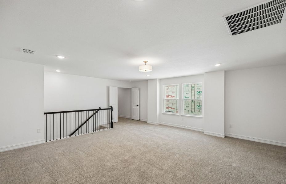 Spacious, unfurnished interior of a new home in Wilson Creek Meadows, Celina (Image 22).