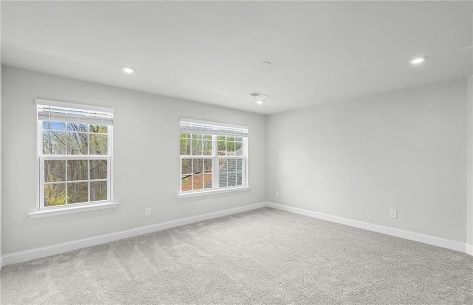 Spacious, unfurnished interior of a new home in Sierra Creek, Hoschton (Image 45).