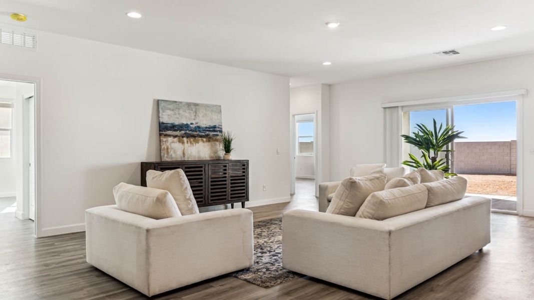 Furnished interior view inside a new home in Quail Ranch, San Tan Valley (Image 13).