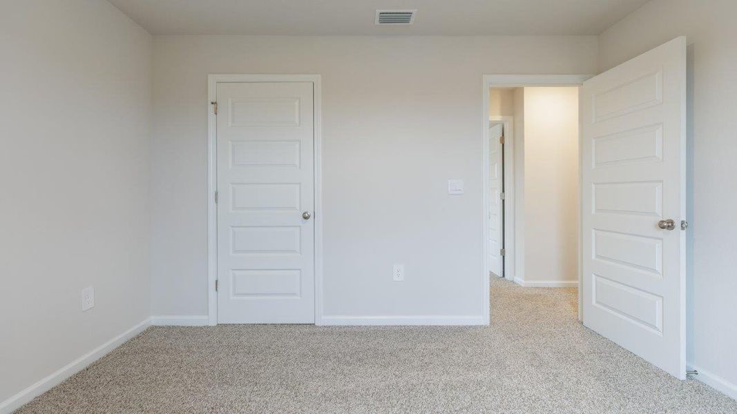 Representative unfurnished interior of a home built from the Plan by D.R. Horton in Greystone, Crawfordville (Image 26). Representative unfurnished interior of a home built from the Plan by D.R. Horton in Greystone, Crawfordville (Image 26).