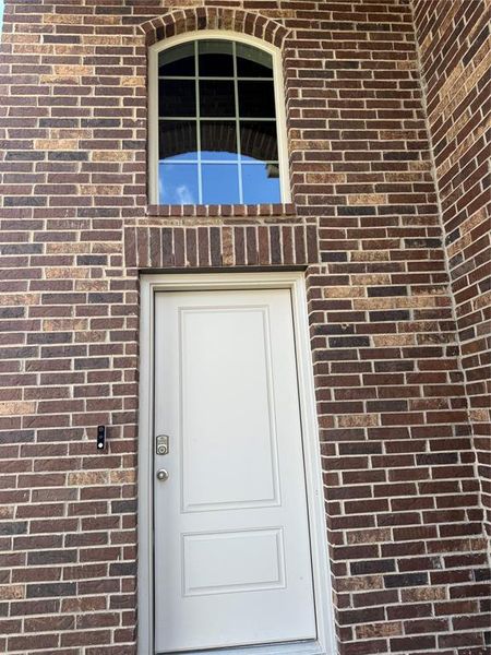 Exterior details and patio area of a home in Travis Ranch Marina, Forney (Image 26).