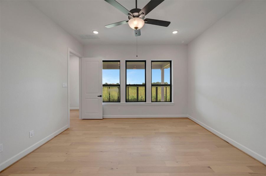 Spacious, unfurnished interior of a new home in , Richmond (Image 32).