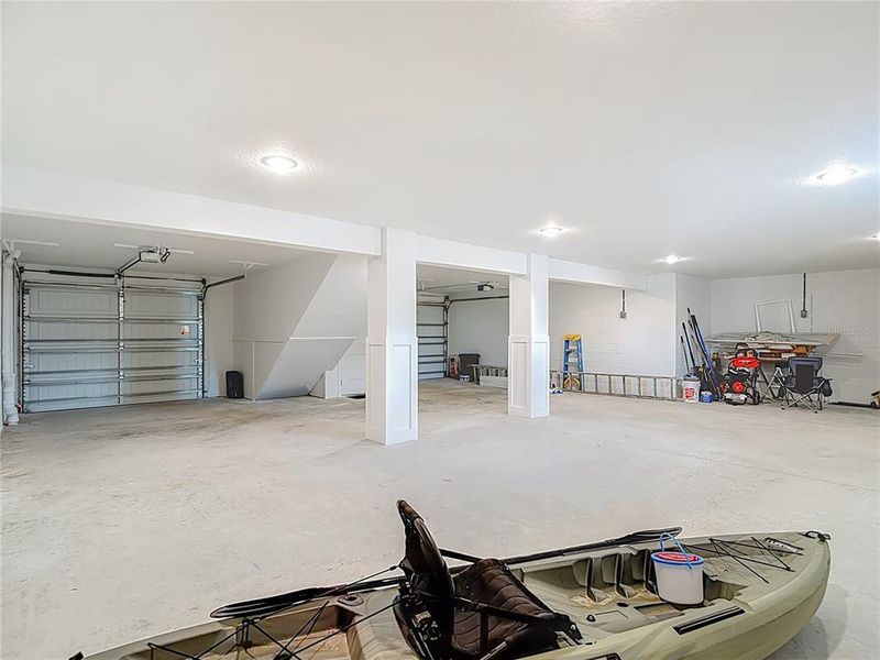 Spacious, unfurnished interior of a new home in , Hernando Beach (Image 57).