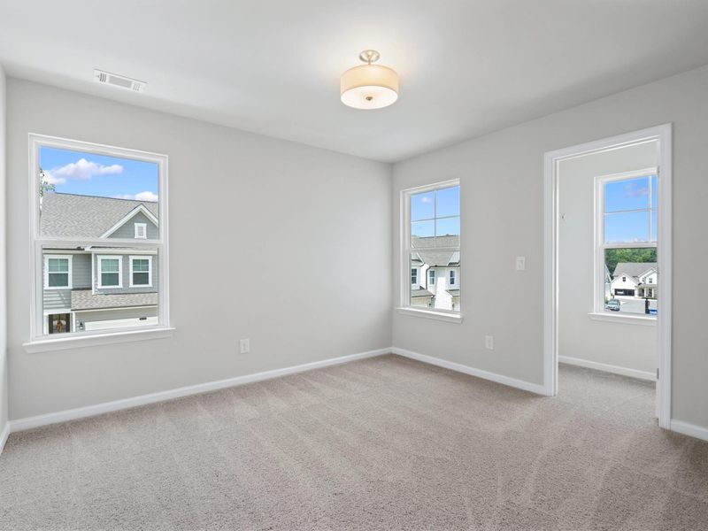 Representative unfurnished interior of a home built from the Cary A by Davidson Homes LLC in Lake Shore, Winder (Image 32).