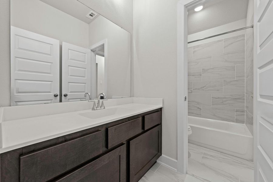 Representative image. Features, specifications, selections and colors may vary. Representative image. Features, specifications, selections and colors may vary.