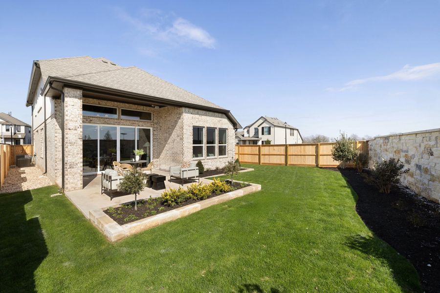 Representative exterior details of a home built from the Skyview by Tri Pointe Homes in Flora, Hutto (Image 29).