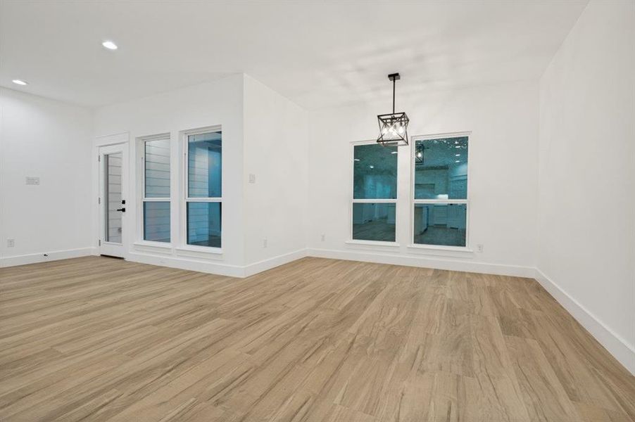 Spacious, unfurnished interior of a new home in , Seagoville (Image 29).