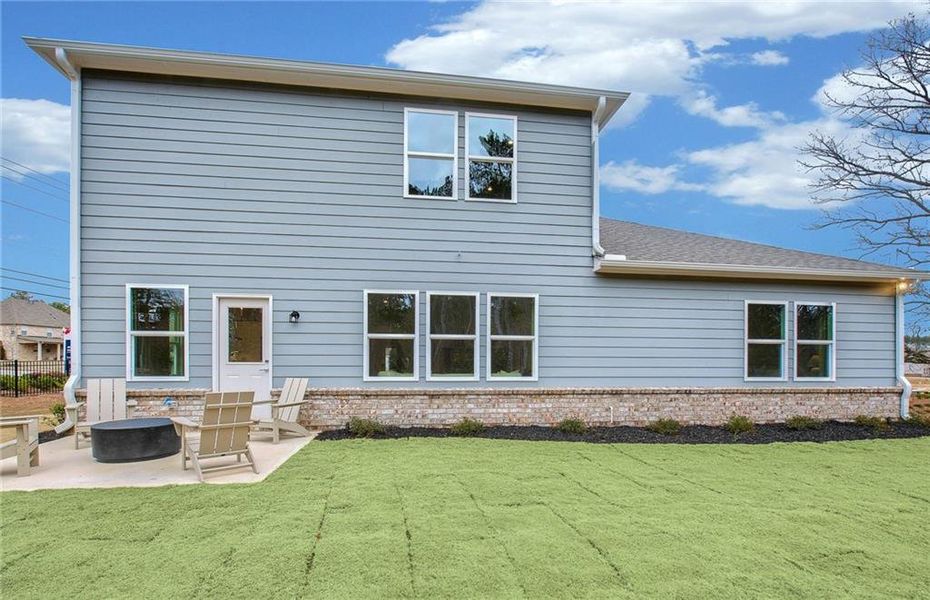 Exterior details and patio area of a home in Anderson Point Estates, McDonough (Image 3).