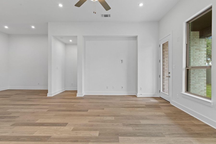 Open concept floorplan Open concept floorplan