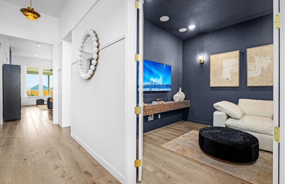 Representative furnished interior of a home built from the Cuney by Pulte Homes in Corley Farms, Boerne (Image 11).