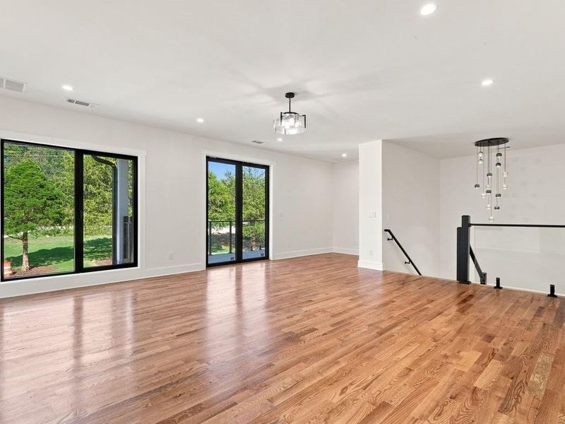 Spacious, unfurnished interior of a new home in , Marietta (Image 49).