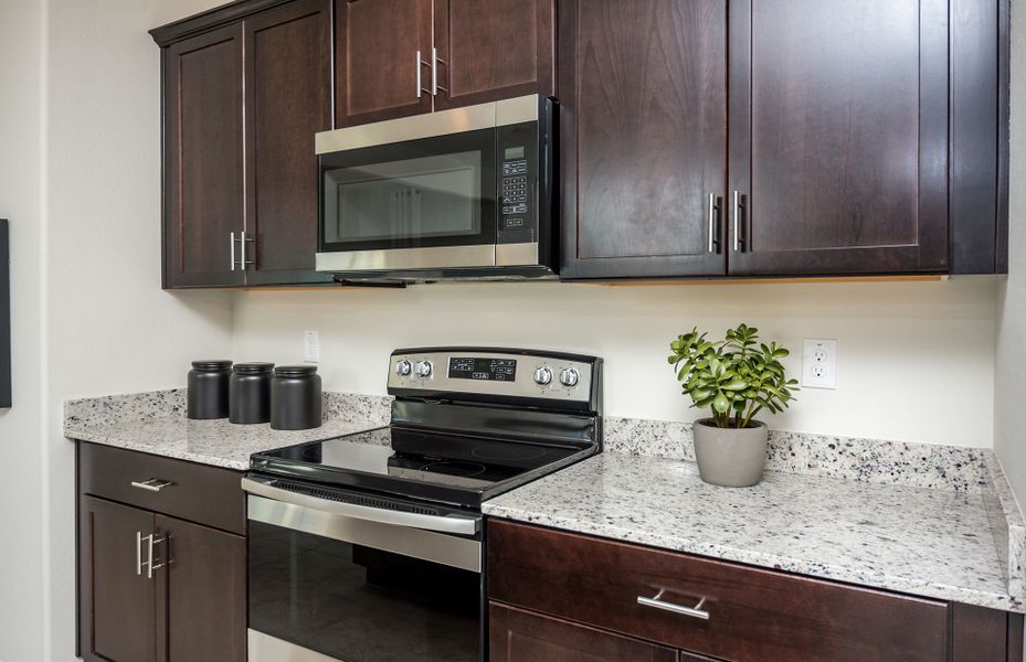 Representative interior finishes for a home built from the Lavender by Centex in Entrada La Coraza at Rancho Sahuarita, Sahuarita (Image 21).