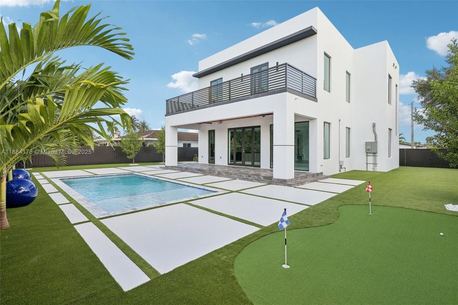 Image 22 of a home in .