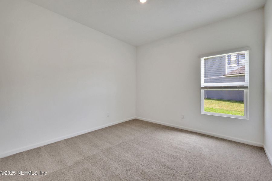 Spacious, unfurnished interior of a new home in Amberly, Green Cove Springs (Image 17).