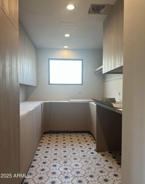 006_Laundry Room 006_Laundry Room